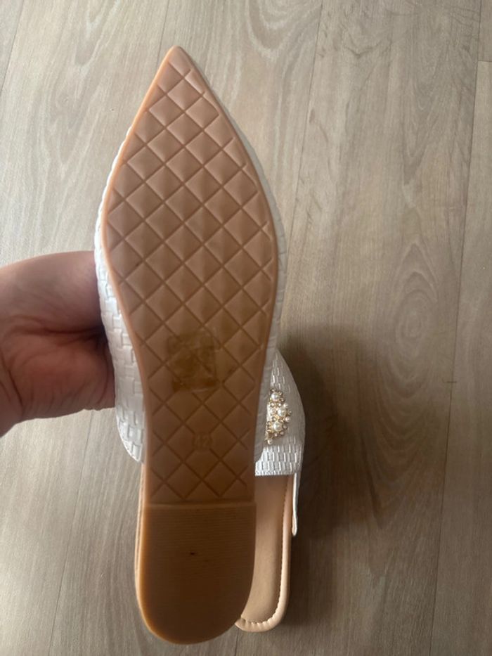Chaussures blanches perles et strass t41 - photo numéro 2