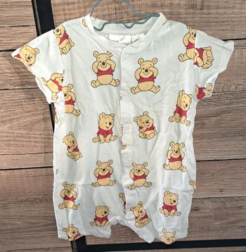 Grenouillère winnie l'ourson en 6 mois H&M