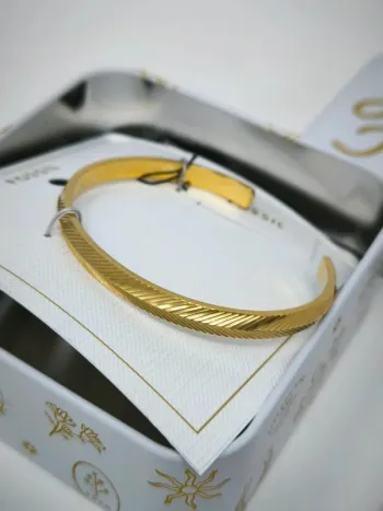 Bracelet Fossil en acier inoxydable doré