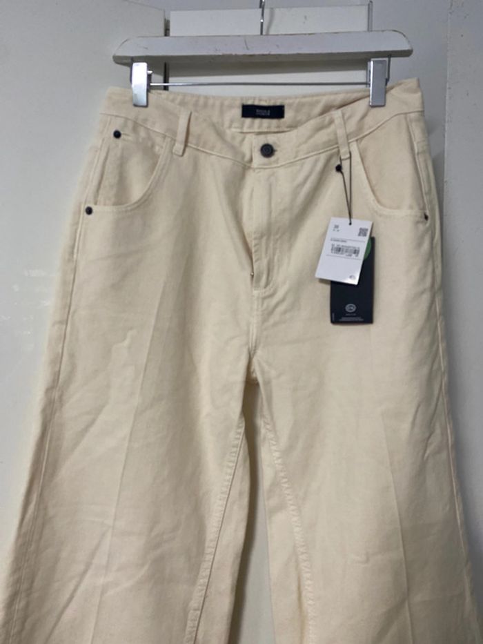 Pantalon à jambes larges neuf / baggy neuf / pattes  d éléphant. Taille 38 - photo numéro 2