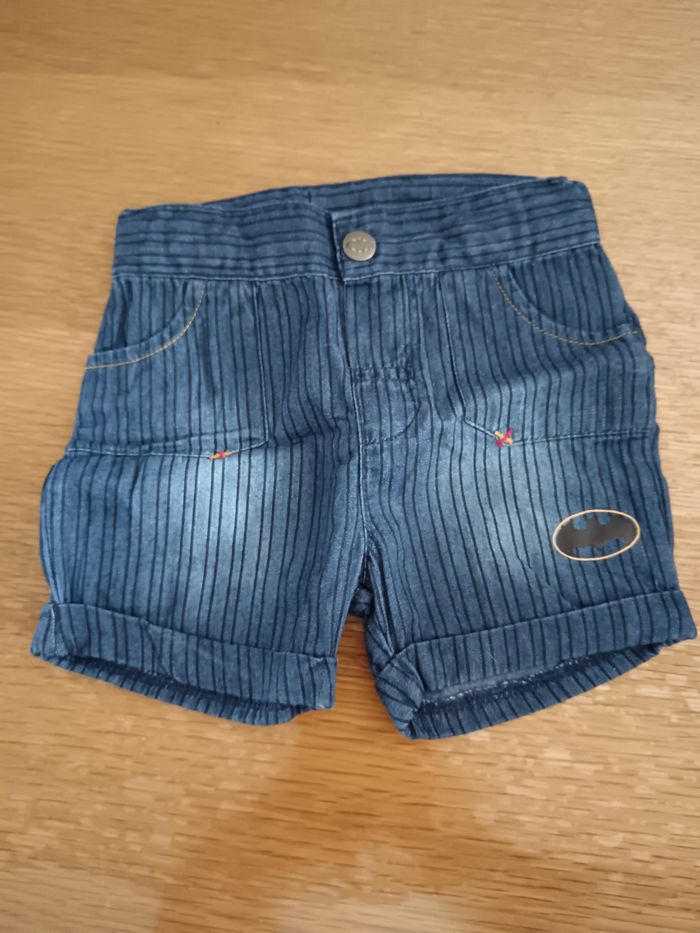 3 shorts - photo numéro 2