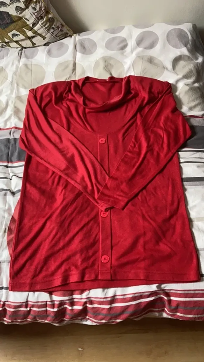 haut rouge