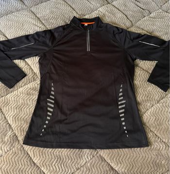 Sweat-shirt de sport noir à manches longues en très bon état taille Xl | Parfait pour l’entraînement