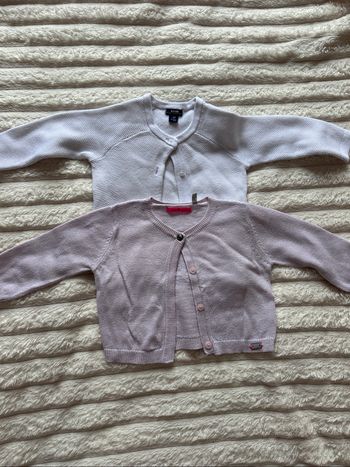 Lot 2 gilets 6 mois