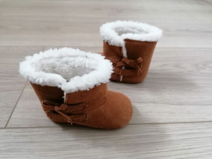 Bottillons chaussons camel fourrés style nubuck Grain de blé