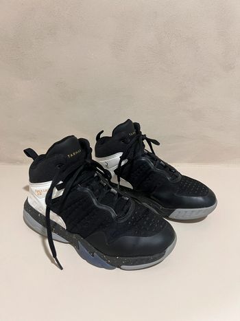 Baskets Tarmak 36 comme neuve