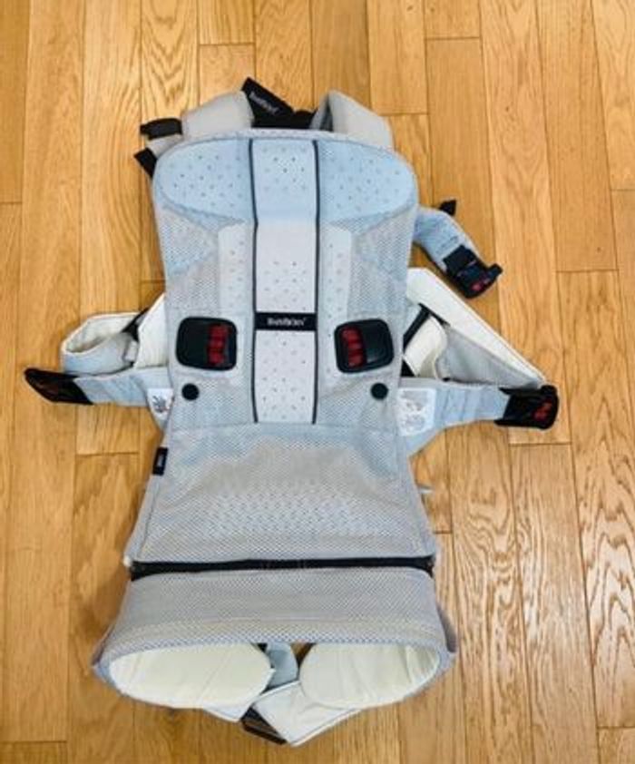 Porte bébé physiologique Babybjörn modèle One Air - photo numéro 3
