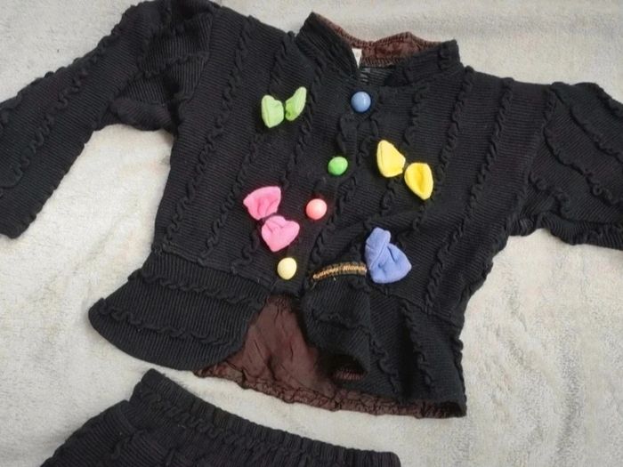*Ensemble jupe et veste noir 10 ans - photo numéro 3