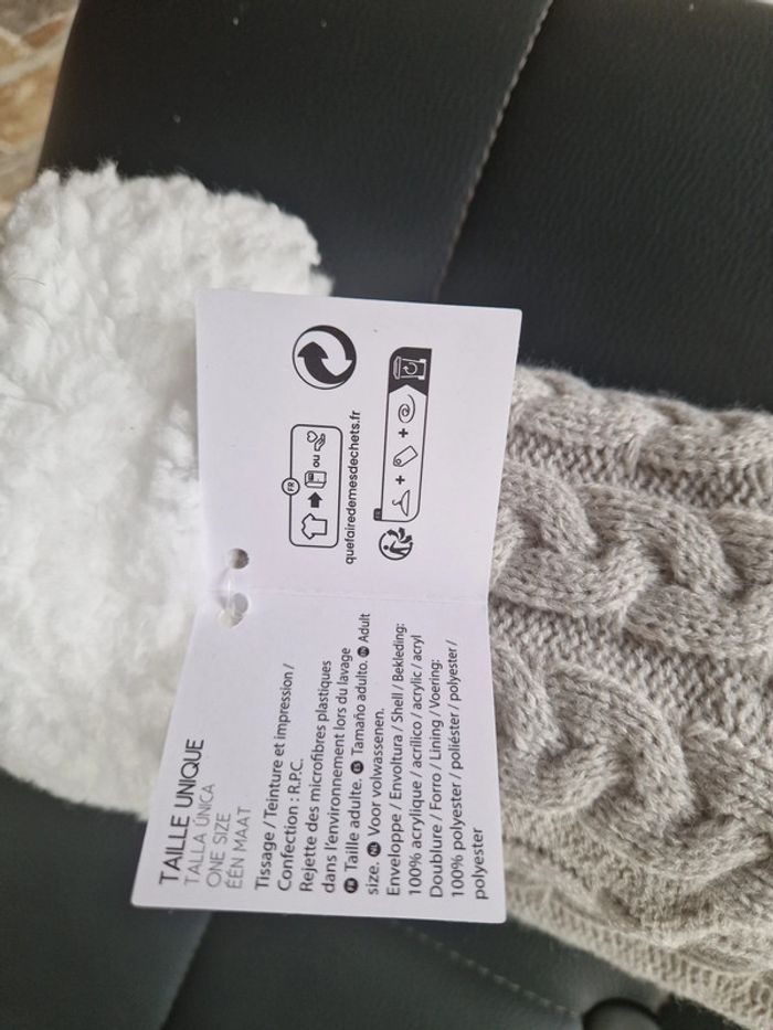 1 paire chaussette pantoufle gris blanc neuf  taille unique - photo numéro 5