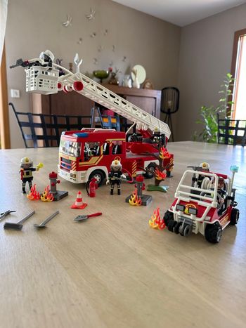 Camion pompiers - Playmobil 9463