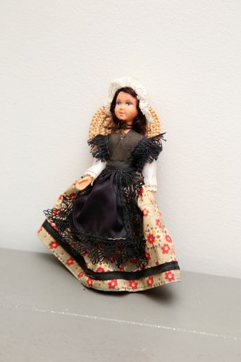Poupée folklore