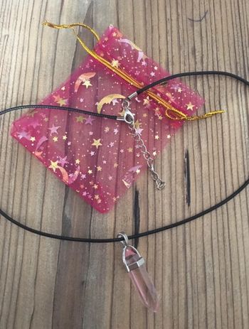 Jolie collier / pendentif en cristal Rose hexagonal cordon en cuir