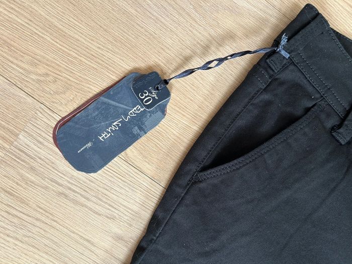 Jean femme Teddy Smith neuf – Narrow B2R8 – Taille 30 US / Noir - photo numéro 3
