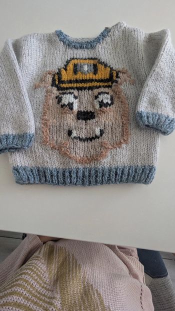 Pull fait main tricot taille 3 ans