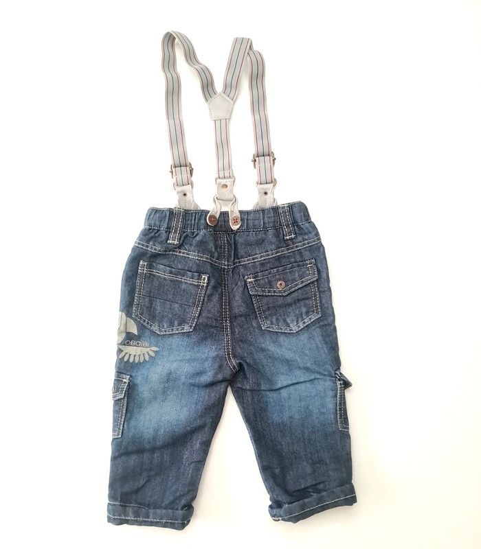 Jean à bretelles 12 mois - photo numéro 3
