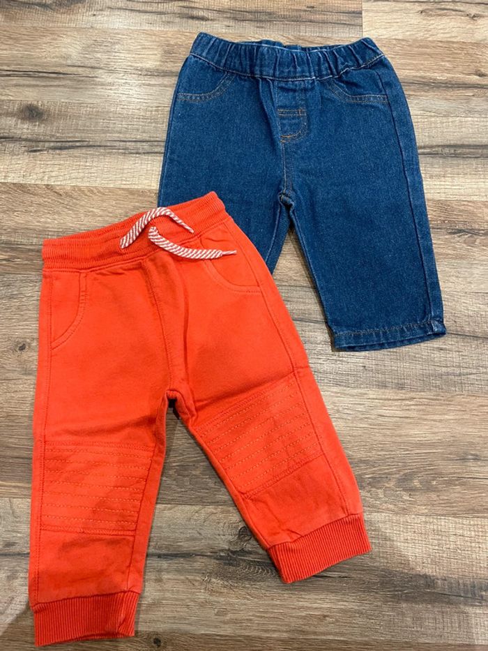 Lot 2 pantalons 9 mois