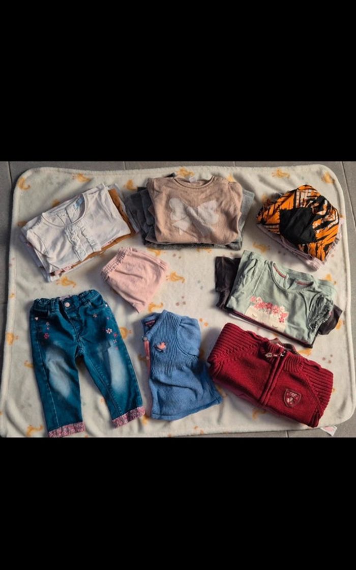 Lot vêtements fille 12 mois