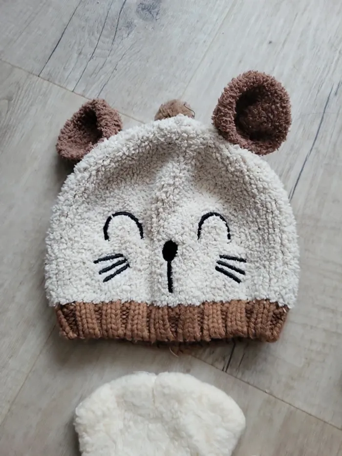 Lot bonnet écharpe et mitaines - photo numéro 8