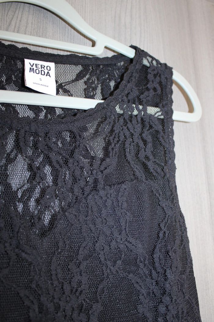 Robe  en dentelle noire - photo numéro 3