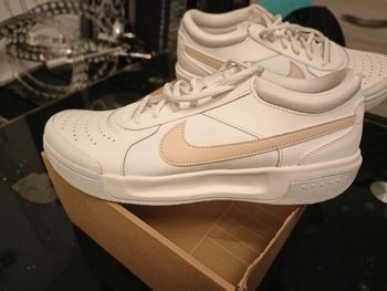 s nike zoom court lite 3 taille 42.5