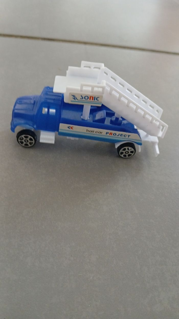 Lot avion camion - photo numéro 3