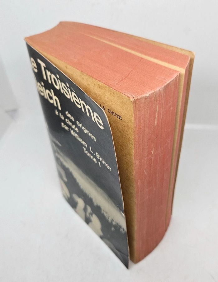 "Le troisième Reich, des origines à la chute", de William L. Shirer - photo numéro 3
