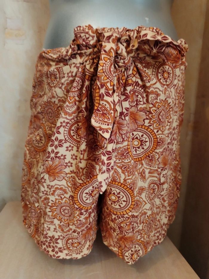 Short femme taille 46 - photo numéro 2
