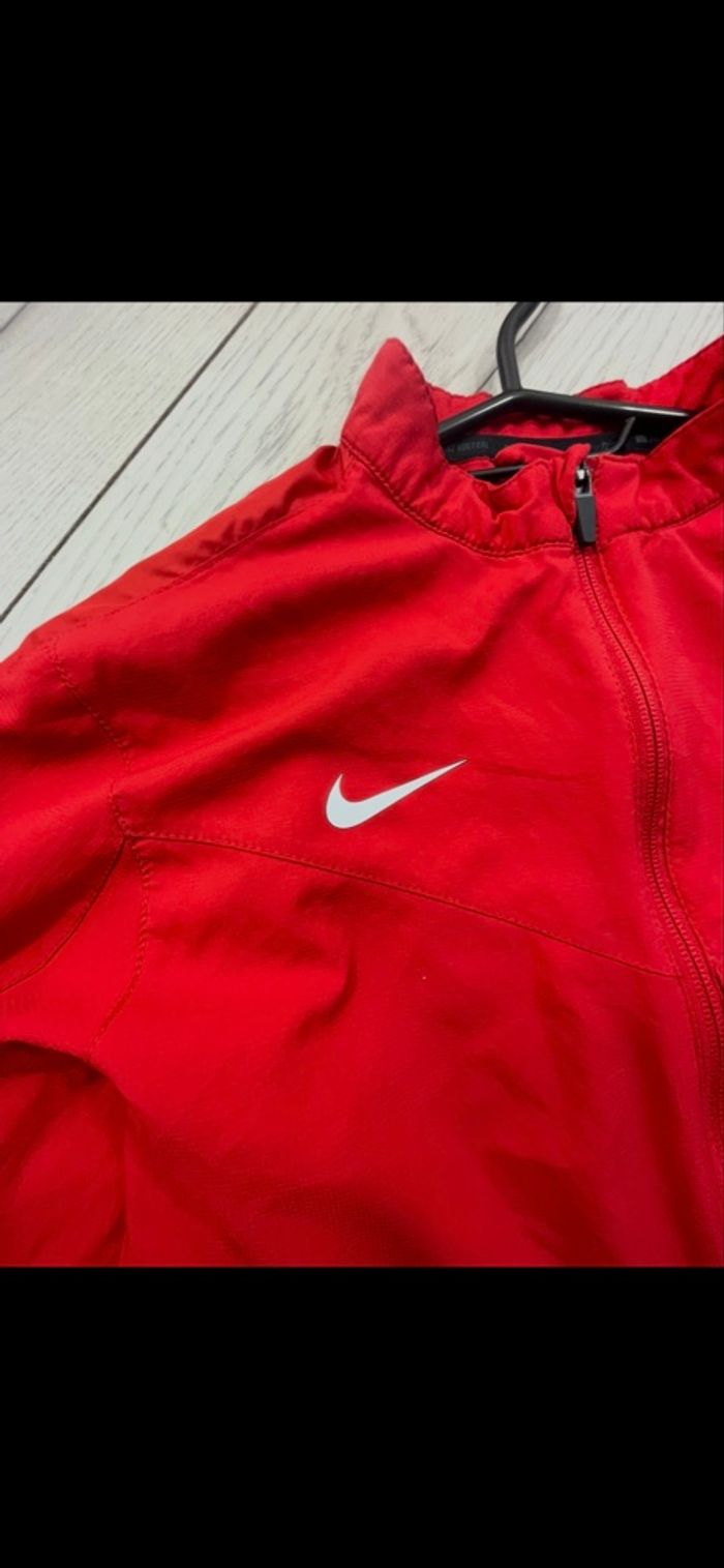 Veste enfant Nike rouge - Taille M - photo numéro 3