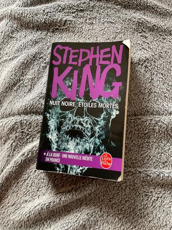 #nuit noire, étoiles mortes Stephen King. )