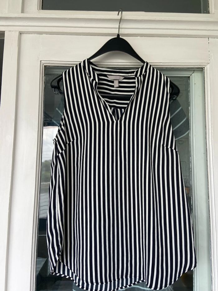 Blouse lignée sans manches