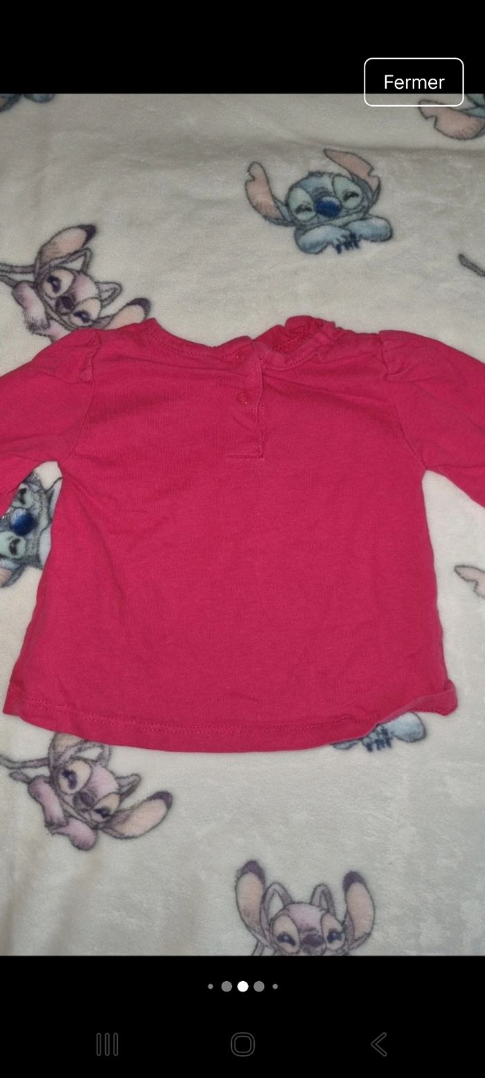 Tee-shirt manche longue 6 mois en très bon état - photo numéro 5