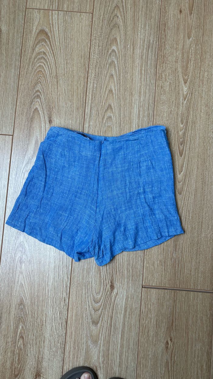 Jupe short bleu stradivarius - photo numéro 3