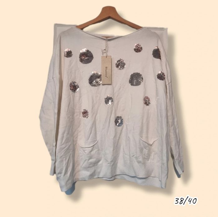 Pull blanc et argenté