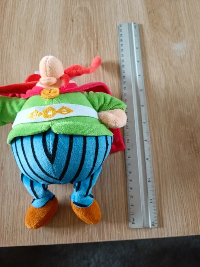 Peluche chef du village - photo numéro 4