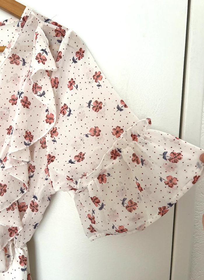 Robe volantée blanche à motifs cerisiers Corée du Sud neuve - photo numéro 2