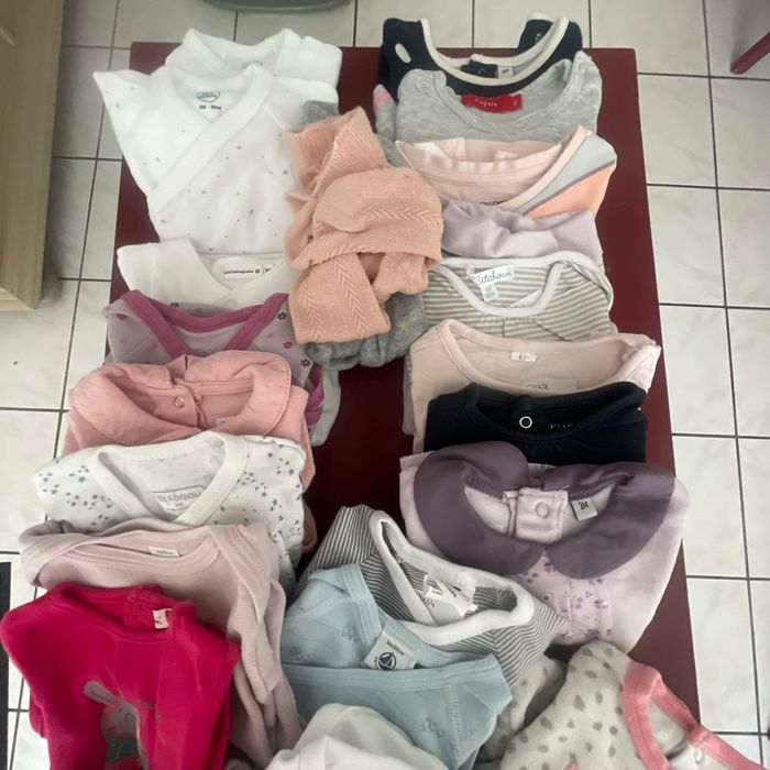 Lot vêtements fille 3 mois - photo numéro 3