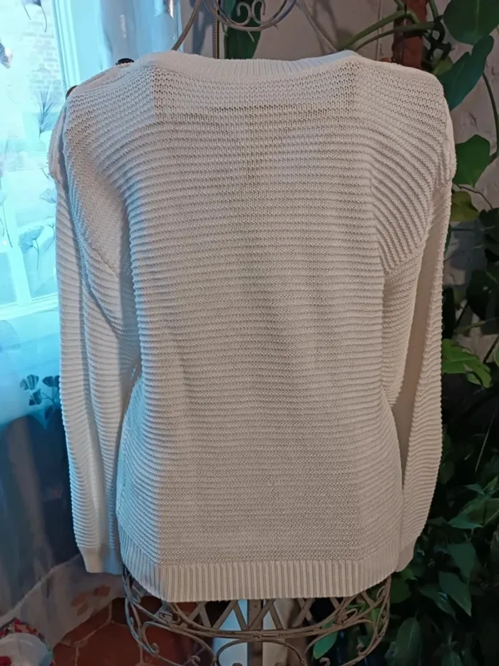 Pull taille m - photo numéro 2