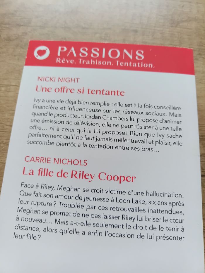 Une offre si tentante par Nicki Night / La fille de Riley Cooper par Carrie Nichols - photo numéro 2