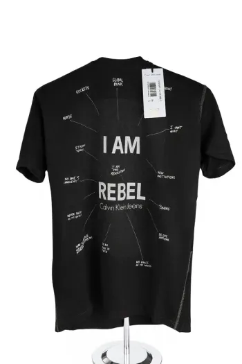 T-shirt Calvin Klein Jeans original – modèle “I am rebel L·Neuf avec étiquette·Calvin Klein