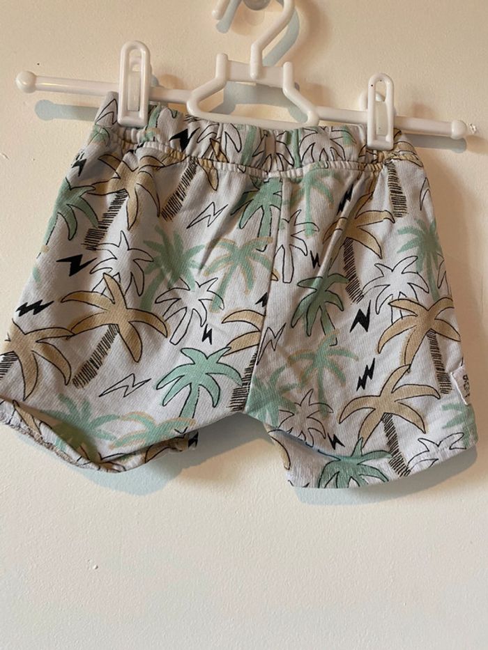 Short deux ans - photo numéro 3