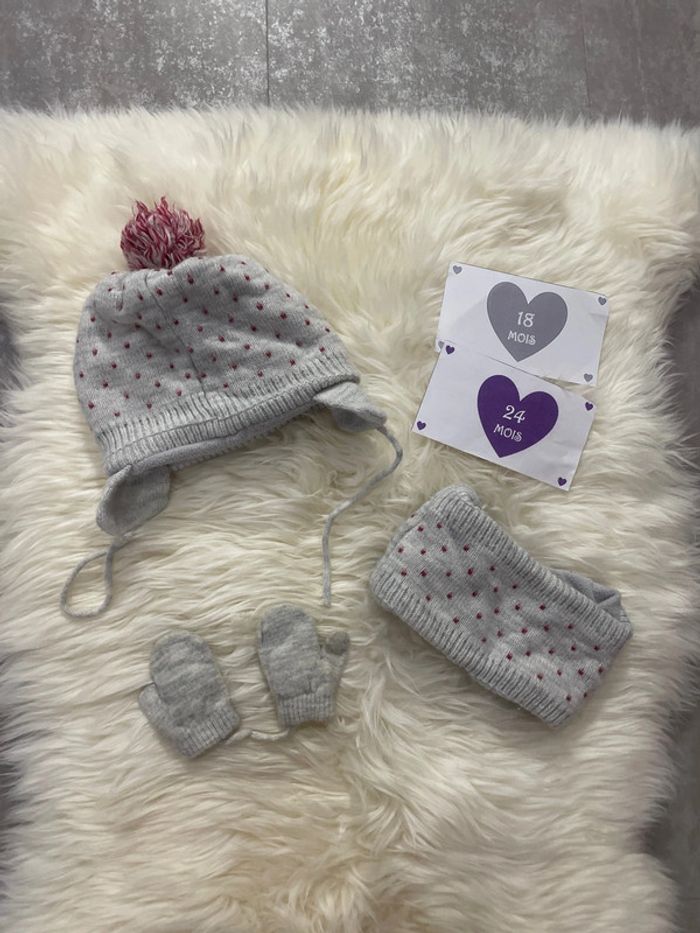 18 / 36 mois - ensemble bonnet gants tour de cou - photo numéro 2