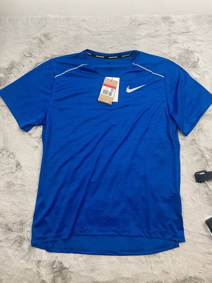 T-shirt Nike running Dri-fit bleu 💙 Taille L - photo numéro 2