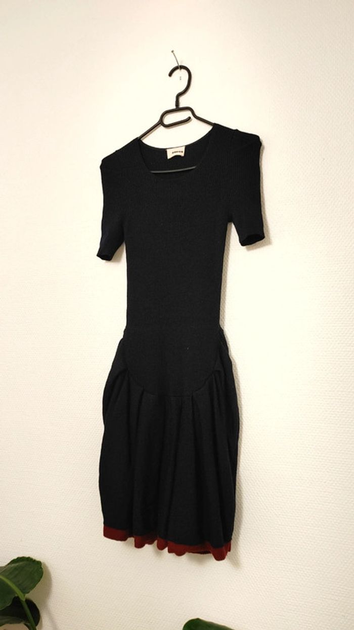 Robe chic et élégant côtelée 92 % laine liseret rouge jupe gonflant ballon style - photo numéro 4