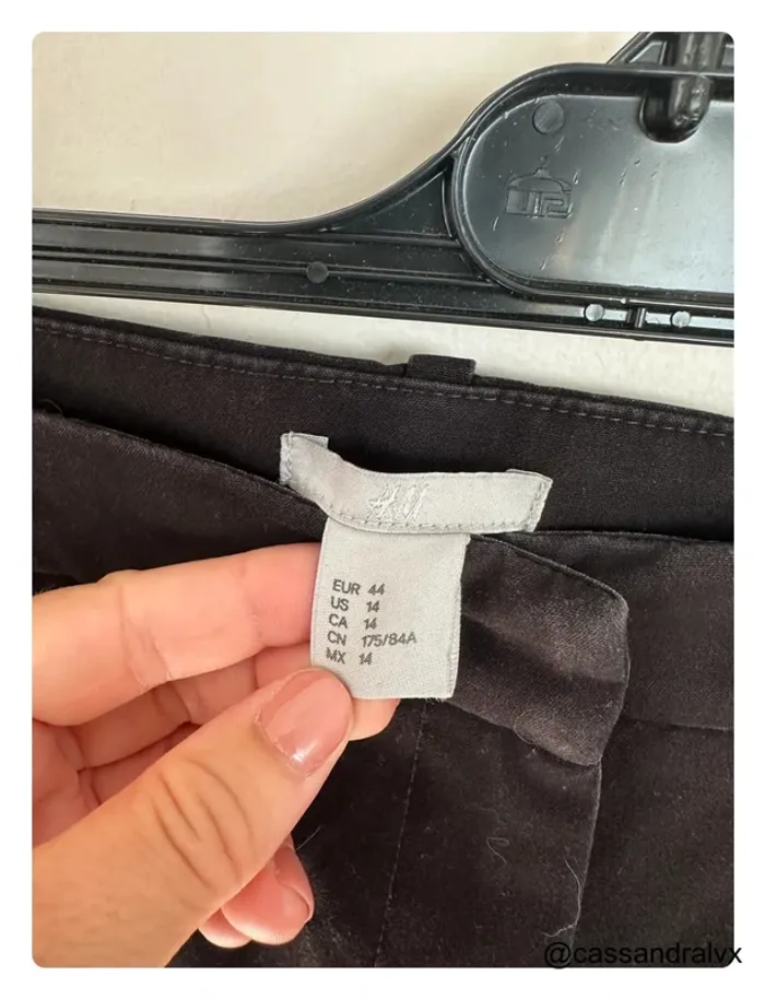 Pantalon noir tailleur - H&M - photo numéro 2