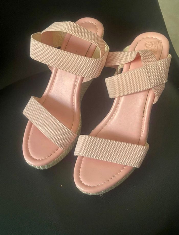 Sandales compensées - photo numéro 2