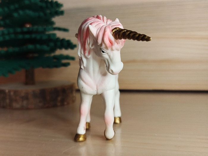 Bullyland Licorne blanche et rose Figurine Animal imaginaire