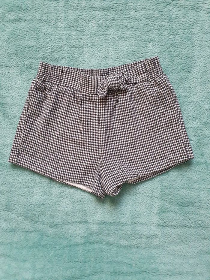 Magnifique short doublé 24 mois