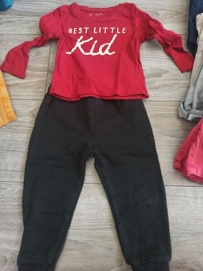 Lot vêtements garçon 24 mois - photo numéro 3
