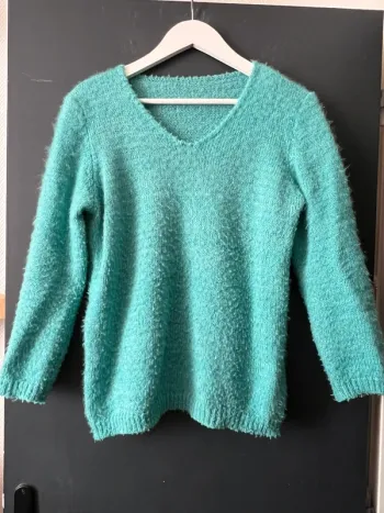Pull col V duveteux