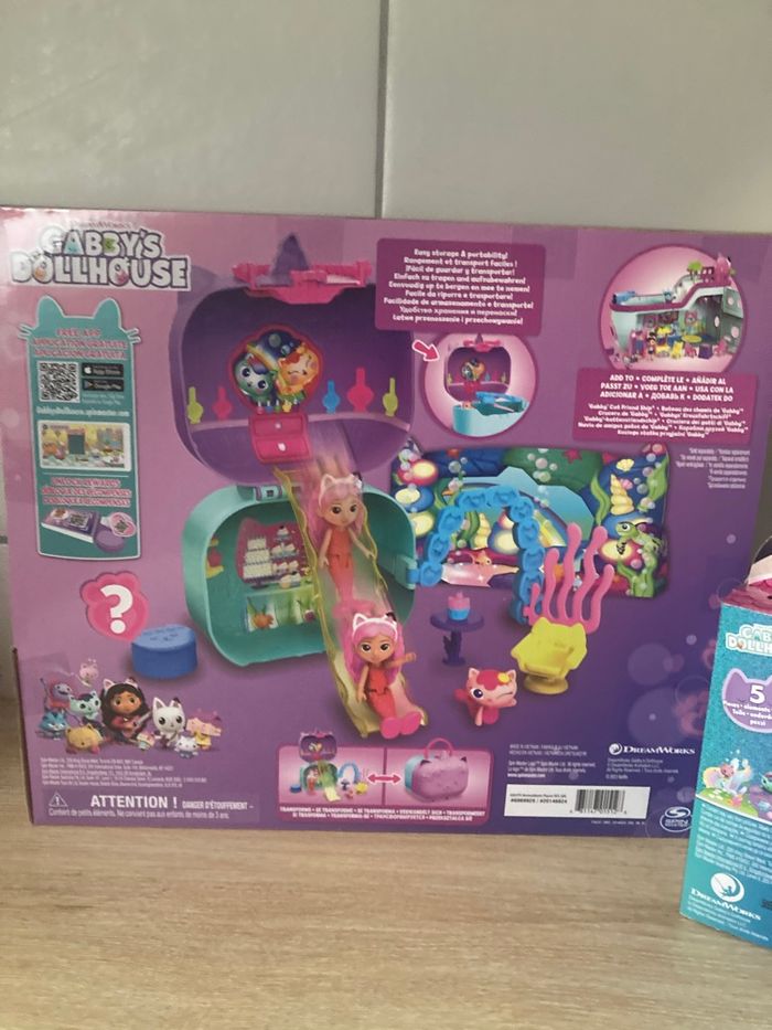 Lot Gabby’s Dollhouse coffret de voyage Paradis des sirènes avec accessoires et personnages  et amis mer-veilleux neuf sous blister - photo numéro 6